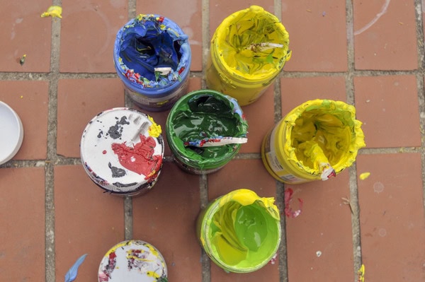 Wurzer Umwelt klärt auf: Wohin mit Lacken, Farben und Chemikalien?